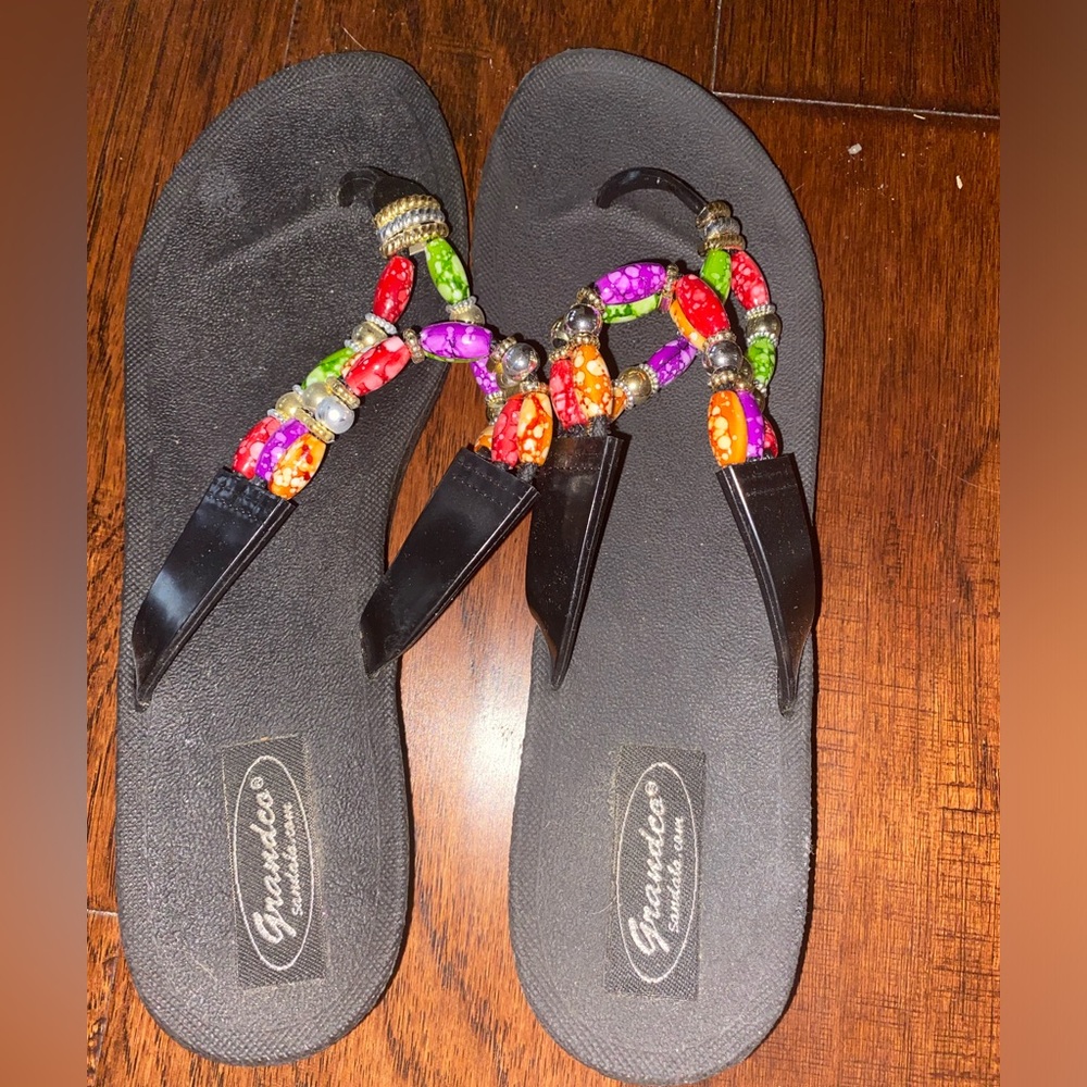 New Grandco Women’s Sandals size 9